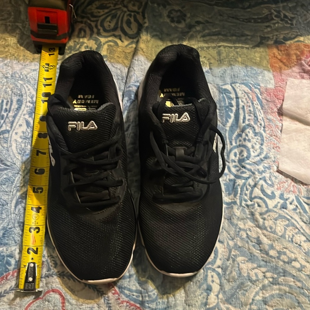 🎉SALE🎉$15 or mix&match & SAVE $🎉🤍Men’s Fila sneakers 🤍🖤